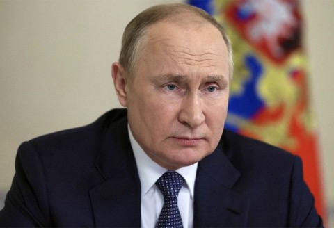  Poutine prêt à geler le front en échange du Donbass, Trump jugé favorable